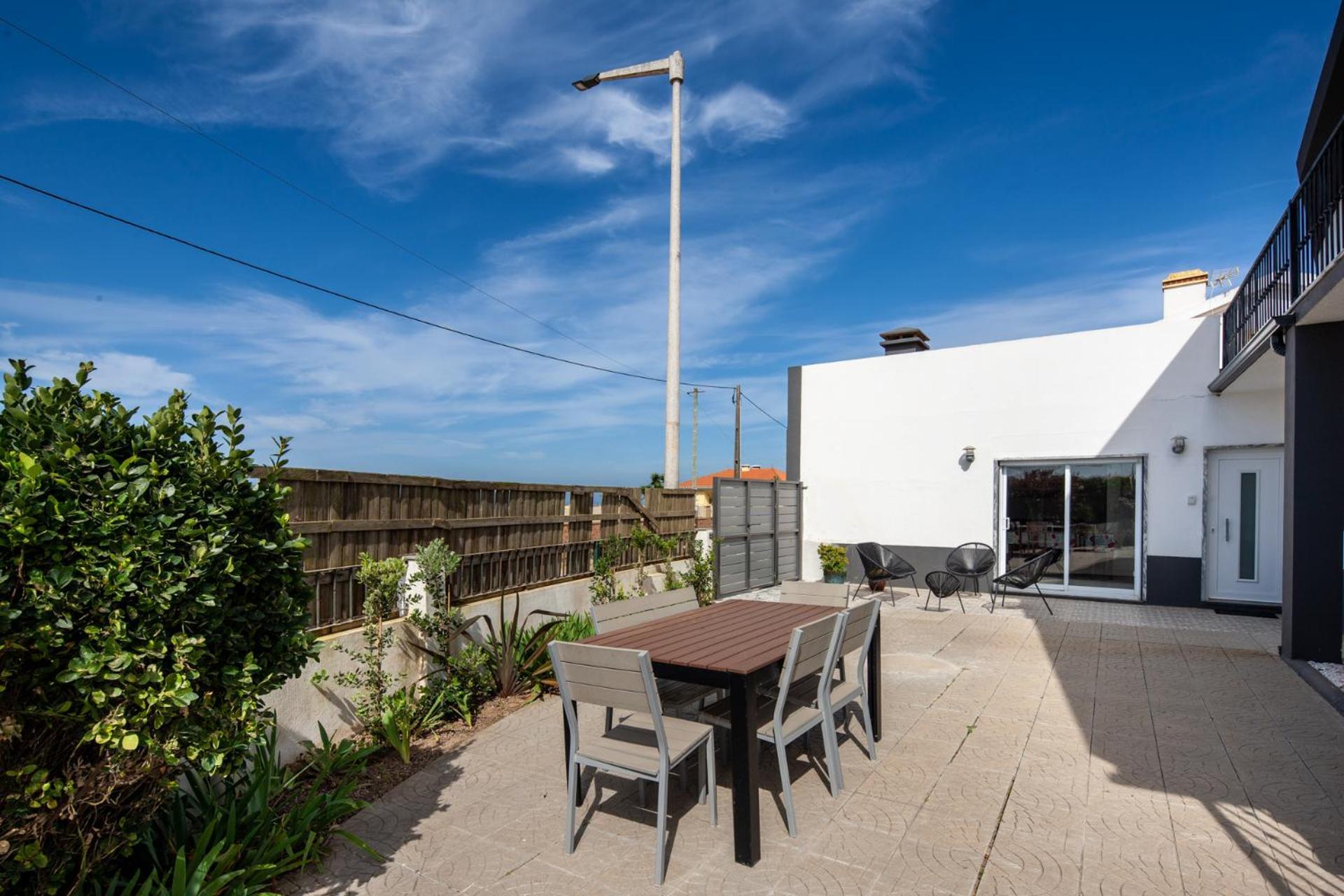 Silver Coast Apartments Tulip Atouguia Da Baleia Bagian luar foto